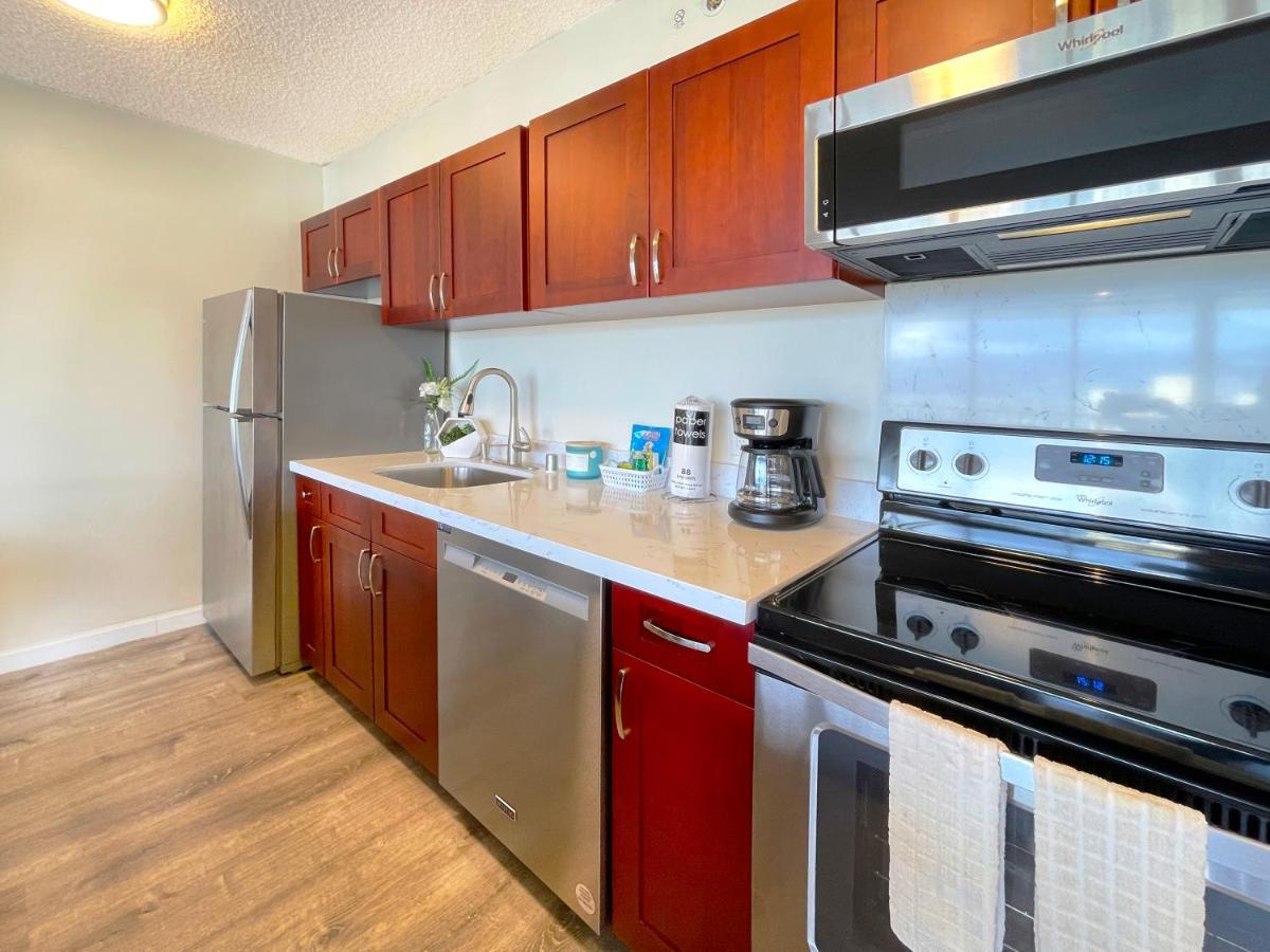 Mountain View Getaway, Free Parking And Beach Steps Away ホノルル エクステリア 写真