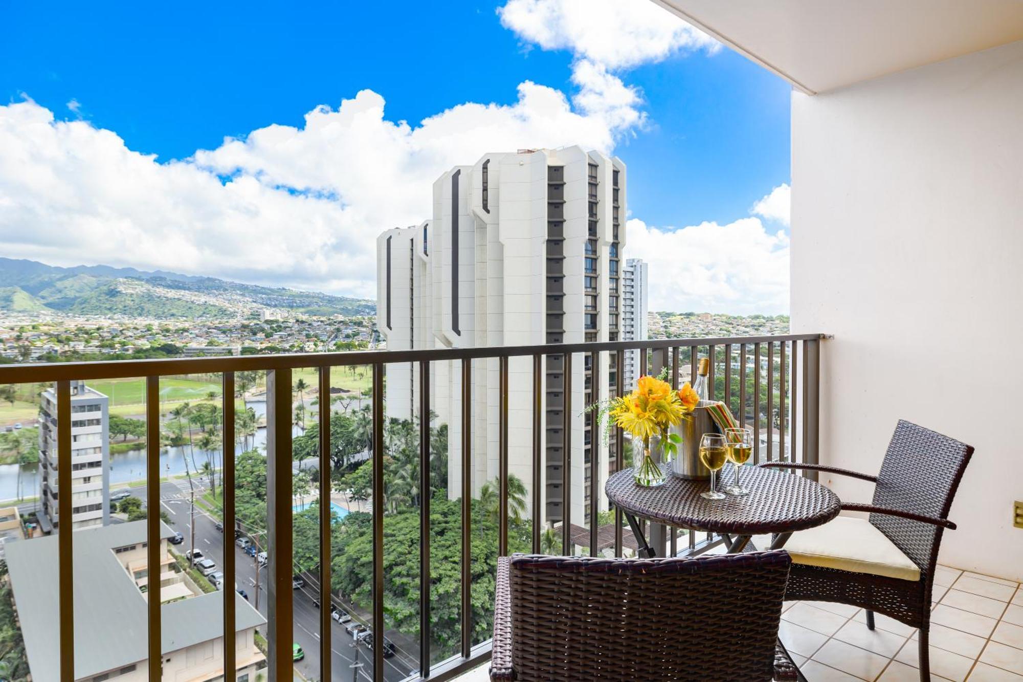 Mountain View Getaway, Free Parking And Beach Steps Away ホノルル エクステリア 写真