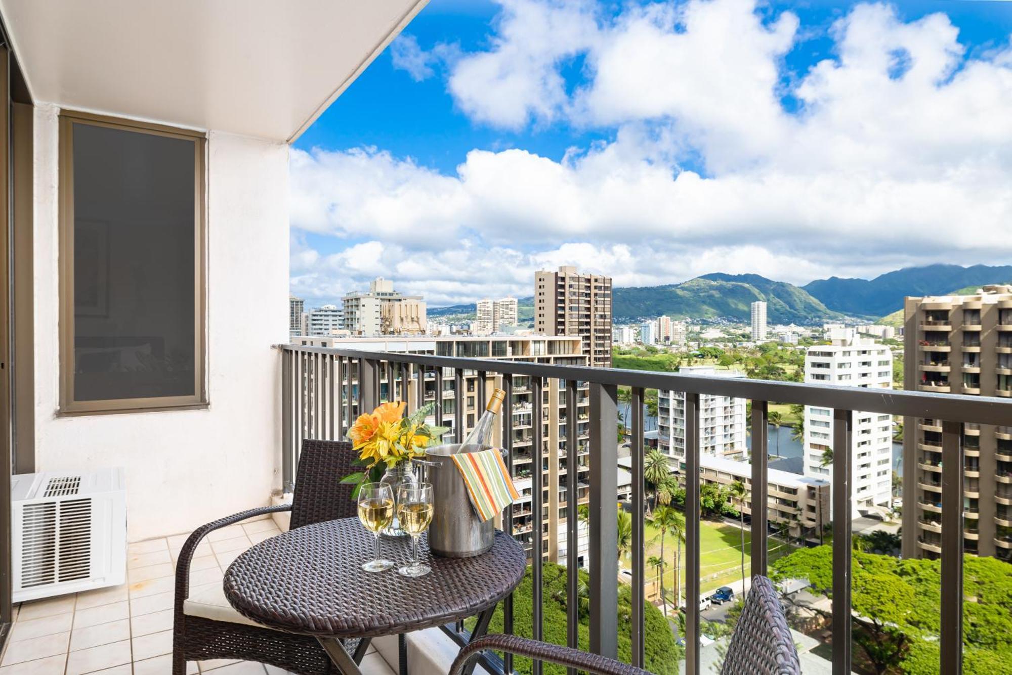 Mountain View Getaway, Free Parking And Beach Steps Away ホノルル エクステリア 写真